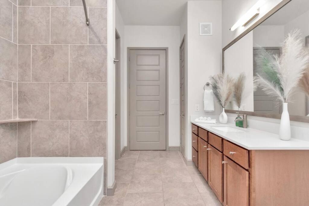U4 Penthouse Downtown Houston Apartment Bagian luar foto