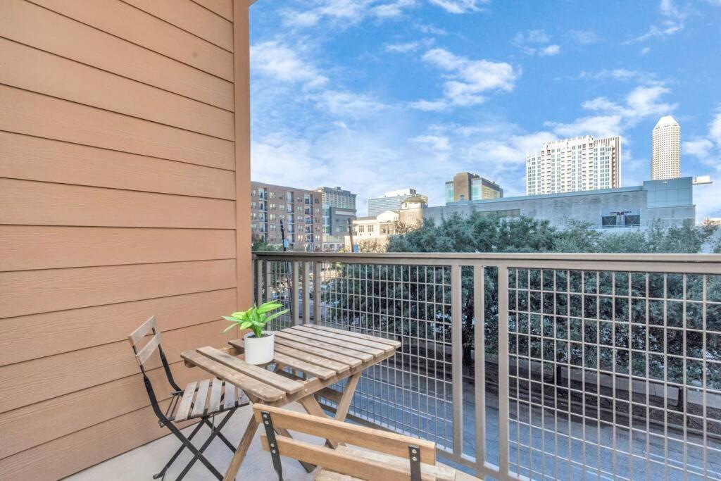 U4 Penthouse Downtown Houston Apartment Bagian luar foto